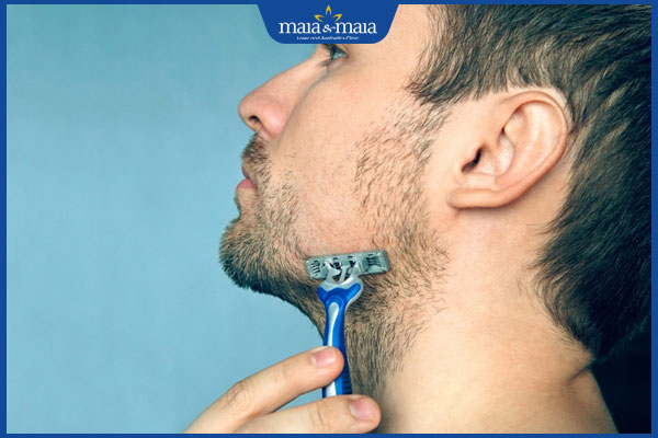 cạo râu ở mặt