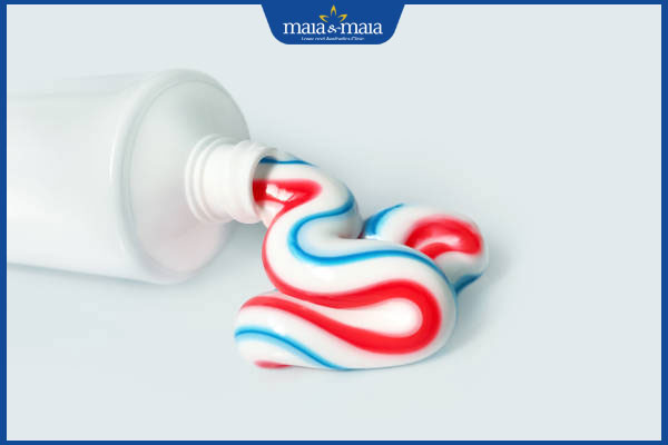 lưu ý khi dùng kem đánh răng