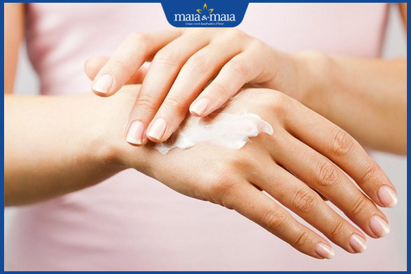 Tàn nhang ở tay do đâu? Mách bạn cách điều trị hiệu quả 4 kem bôi tàn nhang