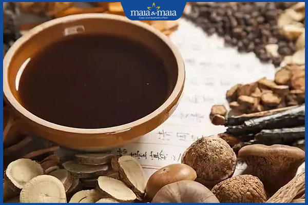 Uống hà thủ ô có bị nổi mụn không? Thực phẩm nên bổ sung cho da 2 nước hà thủ ô