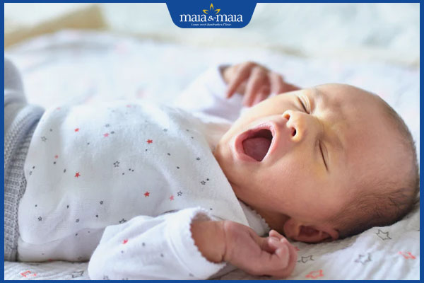 Bác sĩ giải đáp: Rụng tóc vành khăn cần bổ sung gì? 2 rụng tóc vành khăn do nằm nhiều