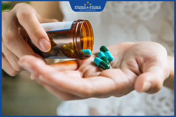 Thiếu canxi có bị rụng tóc không? Cách ngăn ngừa rụng tóc 3 uống canxi vào buổi sáng