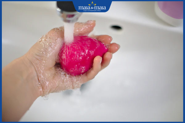 vệ sinh bông mút