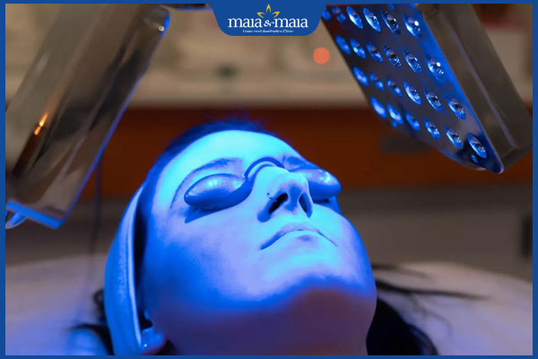 Điều trị mụn bằng ánh sáng xanh có thật sự hiệu quả không? 2 ánh sáng xanh trị mụn