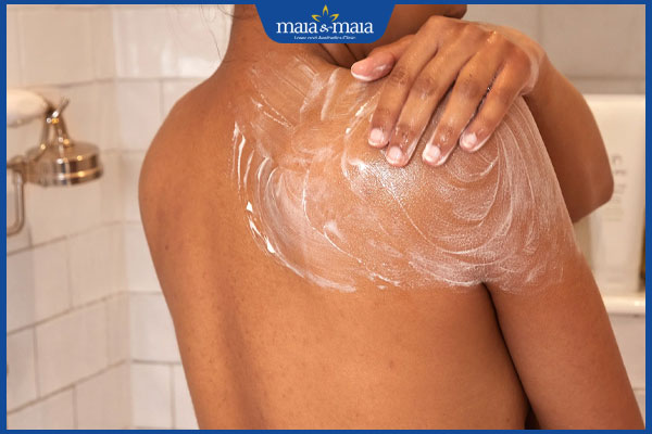 công dụng của sữa tắm trị mụn lưng