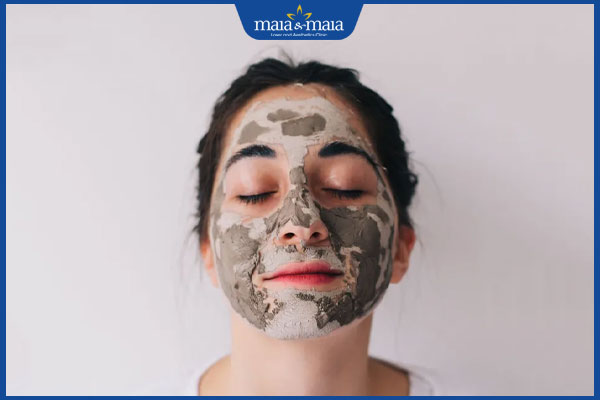 đắp mặt nạ đất sét