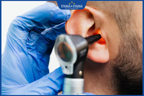 Mụn trong tai nguy hiểm không? Cách điều trị và phòng ngừa 6 thăm khám mụn trong tai