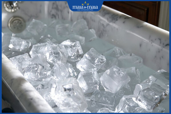 Trị mụn bằng đá lạnh có hiệu quả không? Cách xóa mụn an toàn 2 viên đá lạnh