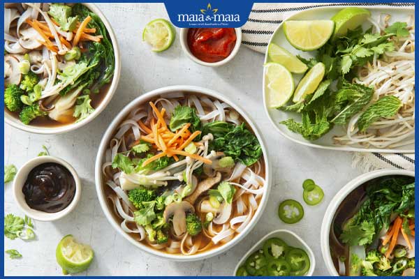 Ăn phở gói có nổi mụn không? Nên ăn gì để sớm hết mụn? 3 ăn phở gói cùng nhiều rau