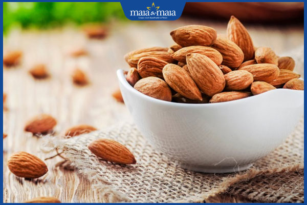 Ăn hạnh nhân có nổi mụn không? Lưu ý khi ăn hạnh nhân 2 hạt hạnh nhân