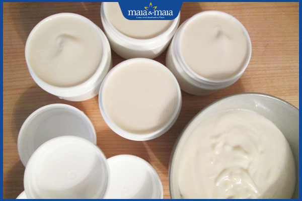 Kem trộn trị mụn bằng thuốc tây là gì? Hiệu quả ra sao? 2 hủ kem trộn