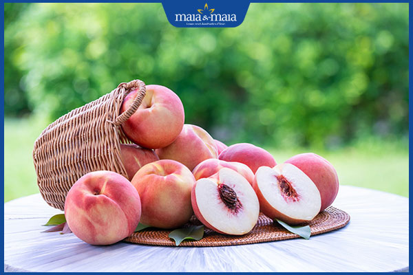 Ăn đào có nổi mụn không? Phải làm sao khi da xuất hiện mụn? 2 quả đào