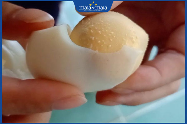 Lăn trứng gà trị mụn hiệu quả không? Giải pháp nào tốt nhất? 2 cách lăn trứng gà trị mụn