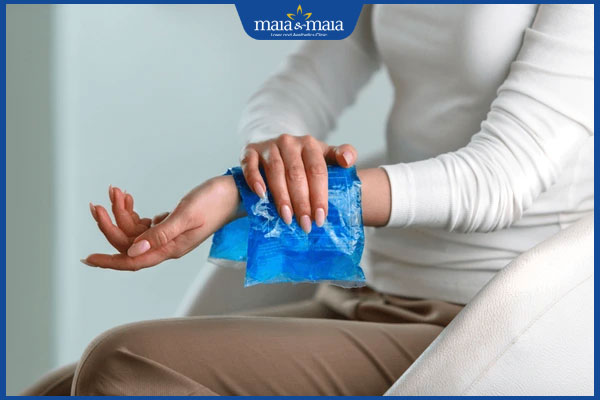 chườm mát sau đốt mụn