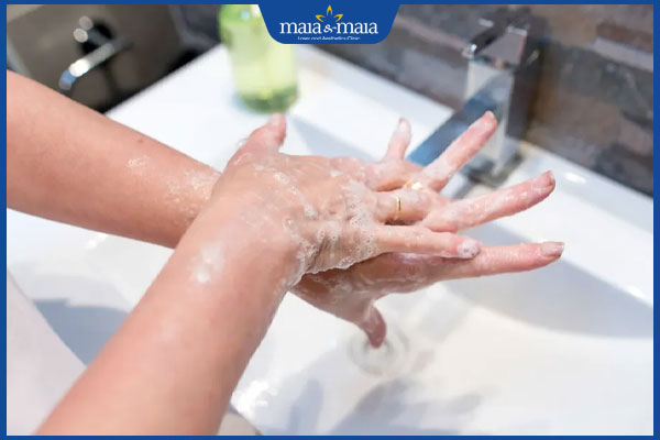 rửa tay sạch sẽ