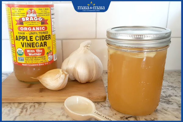 tỏi và giấm táo