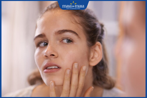 Mụn gạo ở mũi là gì? Cách điều trị mụn gạo trên mũi dứt điểm 6 chạm tay vào mặt