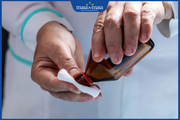 vệ sinh mụn rộp sạch sẽ