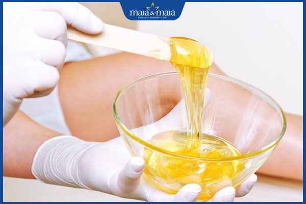 Hướng dẫn chi tiết cách wax lông nách tại nhà bằng sáp 4 nấu sáp wax lông nách