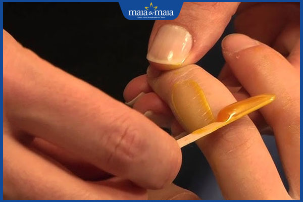 Điểm danh các cách triệt lông ngón tay an toàn tại nhà 3 tẩy lông ngón tay bằng đường