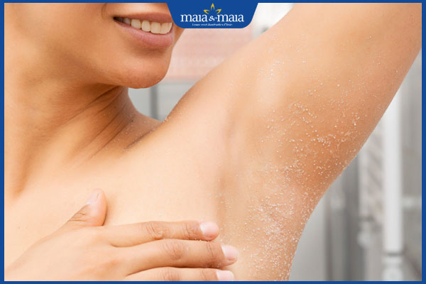 Gợi ý 5 cách trị thâm nách bằng phấn rôm đơn giản tại nhà 5 tẩy tế bào chết vùng nách