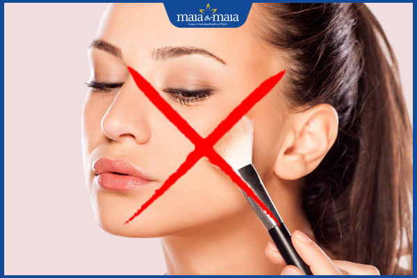 tránh trang điểm