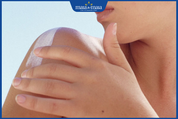 bôi kem chống nắng body