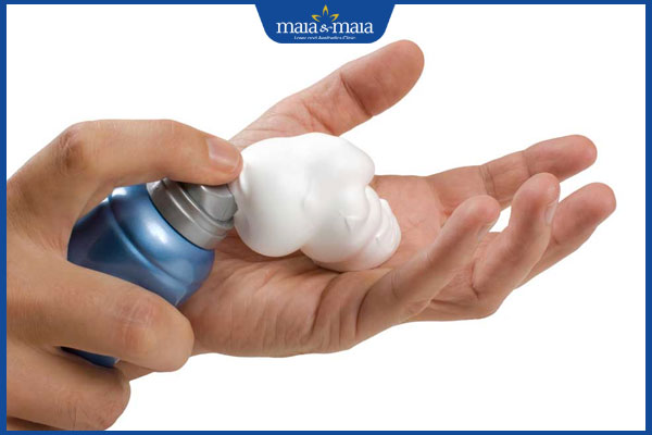 kem cạo râu dạng bọt