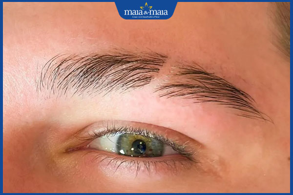 lông mày cạo chéo