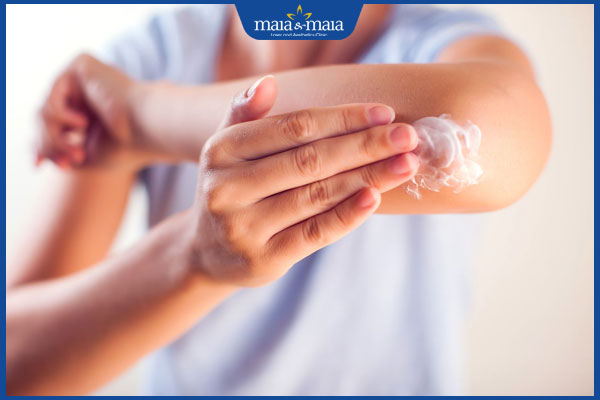 bôi thuốc trị viêm da đúng cách