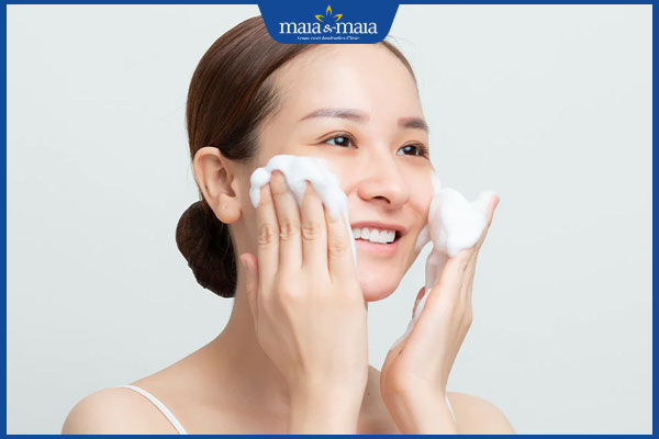 Những sai lầm khi chăm sóc da mụn nhiều người đang mắc phải 5 rửa mặt dạng bọt
