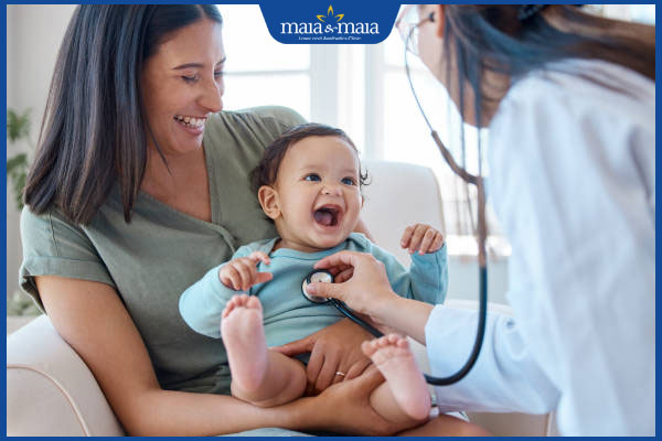 Chi tiết cách chăm sóc trẻ bị viêm da cơ địa tại nhà 6 thăm khám trước khi tiêm