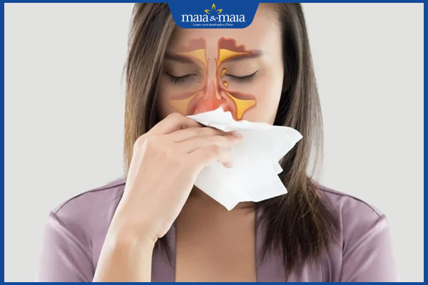 người bị viêm mũi