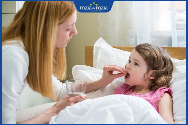 cho trẻ dùng thuốc