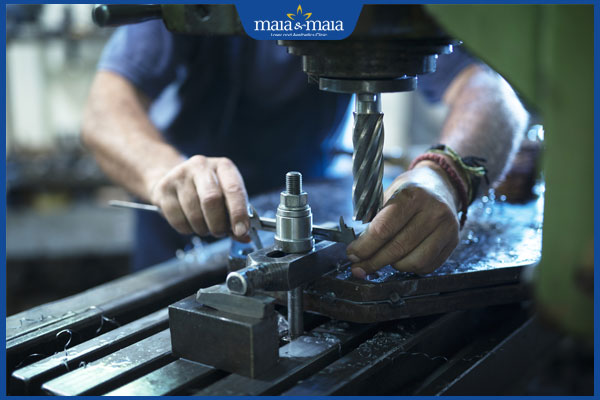 tiếp xúc kim loại thường xuyên