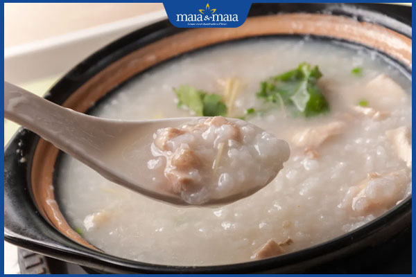 Sốt phát ban kiêng gió không? Hướng dẫn chăm sóc đúng cách 3 cháo mềm