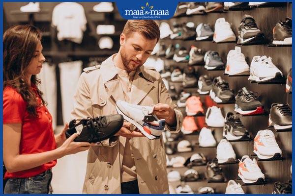 Bong da chân do đâu? Biện pháp khắc phục da chân bong tróc 4 chọn giày phù hợp