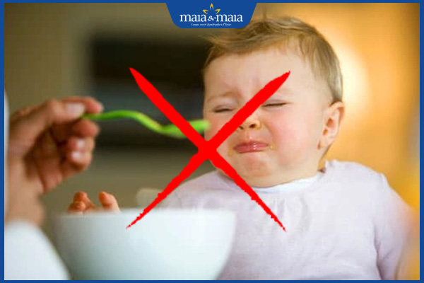 không ép trẻ ăn