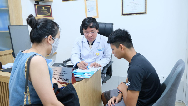 anh trung trị sẹo