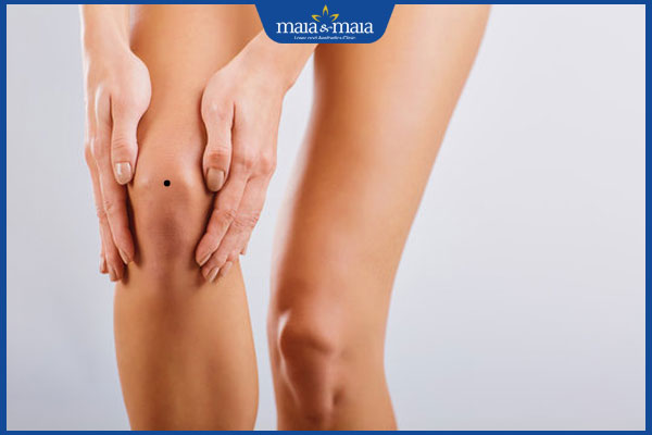 mọc nốt ruồi ở đầu gối