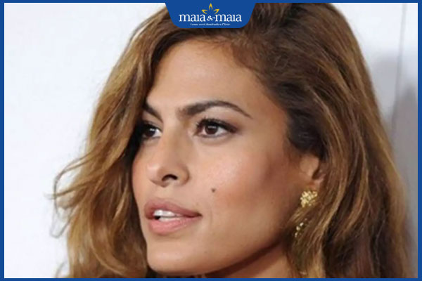 nốt ruồi duyên ở má