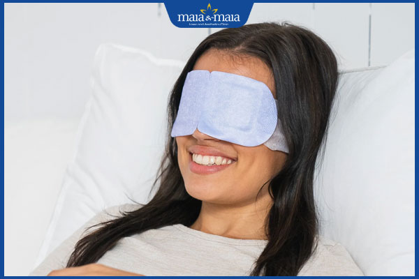 Hướng dẫn 2 cách trị thâm mắt bằng muối chi tiết nhất 2 đắp muối ấm