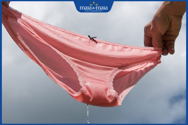 đồ lót ẩm ướt