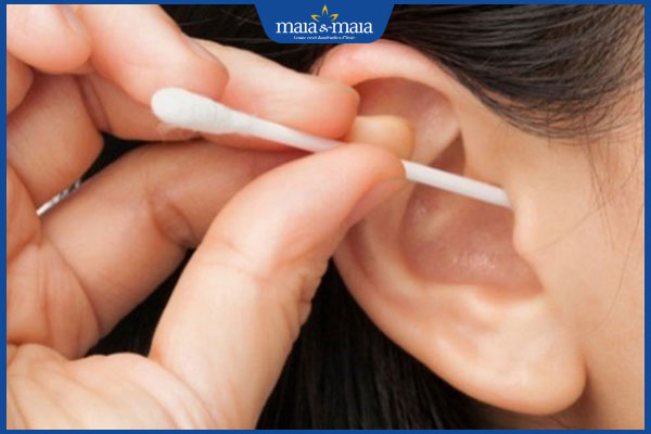 Nấm tai có triệu chứng gì? Nguyên nhân và cách điều trị 5 ngoáy tai