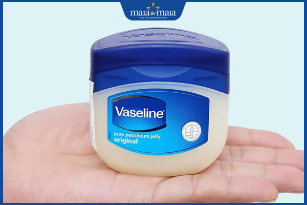 Dưỡng tóc bằng vaseline hiệu quả không? Gợi ý cách thực hiện 2 vaseline