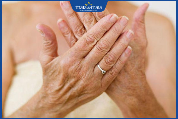 Trẻ hóa bàn tay là gì? Phương pháp hiệu quả và chi phí thực hiện 2 da tay lão hóa
