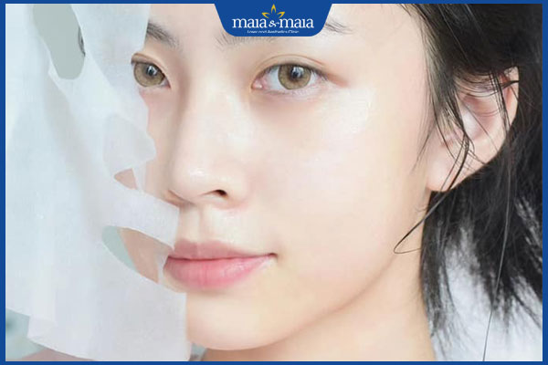 Bí quyết chọn mặt nạ se khít lỗ chân lông để làn da mịn màng 2 đắp mặt nạ