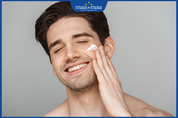 Cách se khít lỗ chân lông cho nam giới giúp da khỏe mạnh hơn 4 nam giới bôi kem dưỡng
