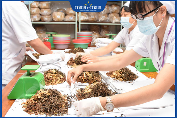 Các bài thuốc chữa mề đay bằng đông y và lưu ý khi áp dụng 3 cắt thuốc
