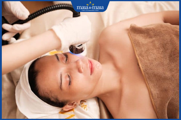 Điện di tế bào gốc là gì? Lợi ích và chi phí liệu trình 2 thực hiện điện di